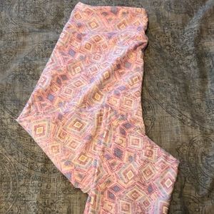 One size leggings light purple diamond pattern